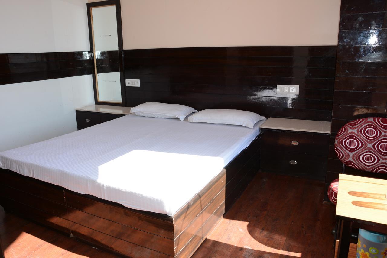 Hotel Basant 西姆拉 外观 照片